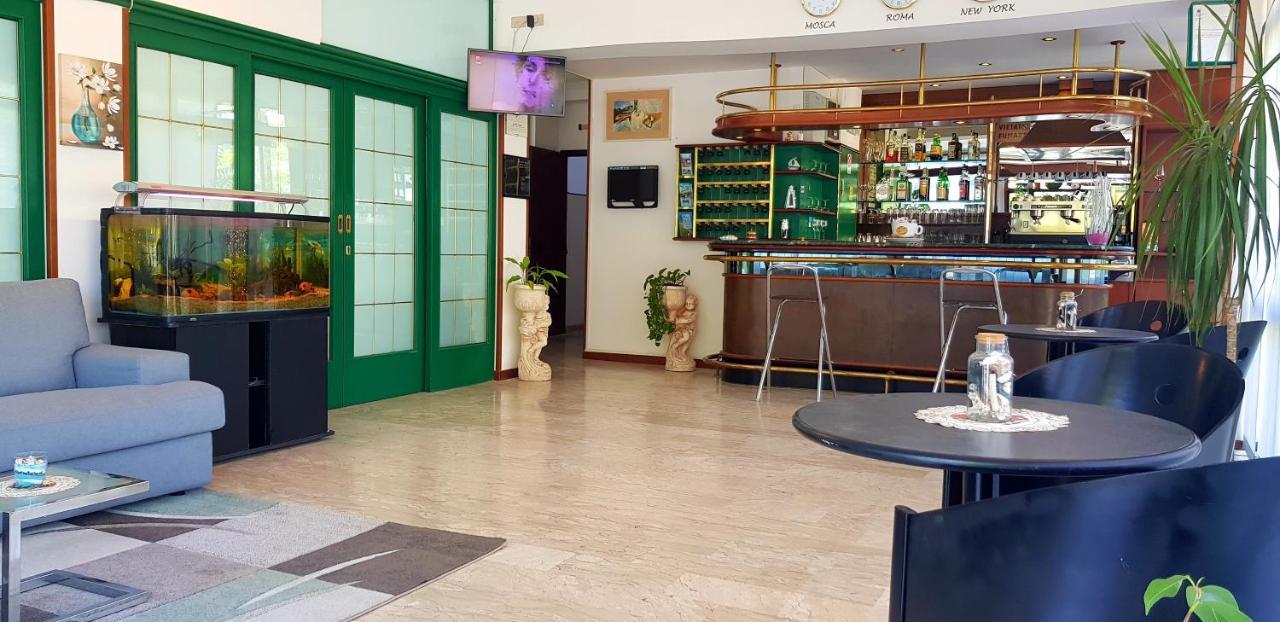Rivazzurra Hotel Pesaro Exterior photo